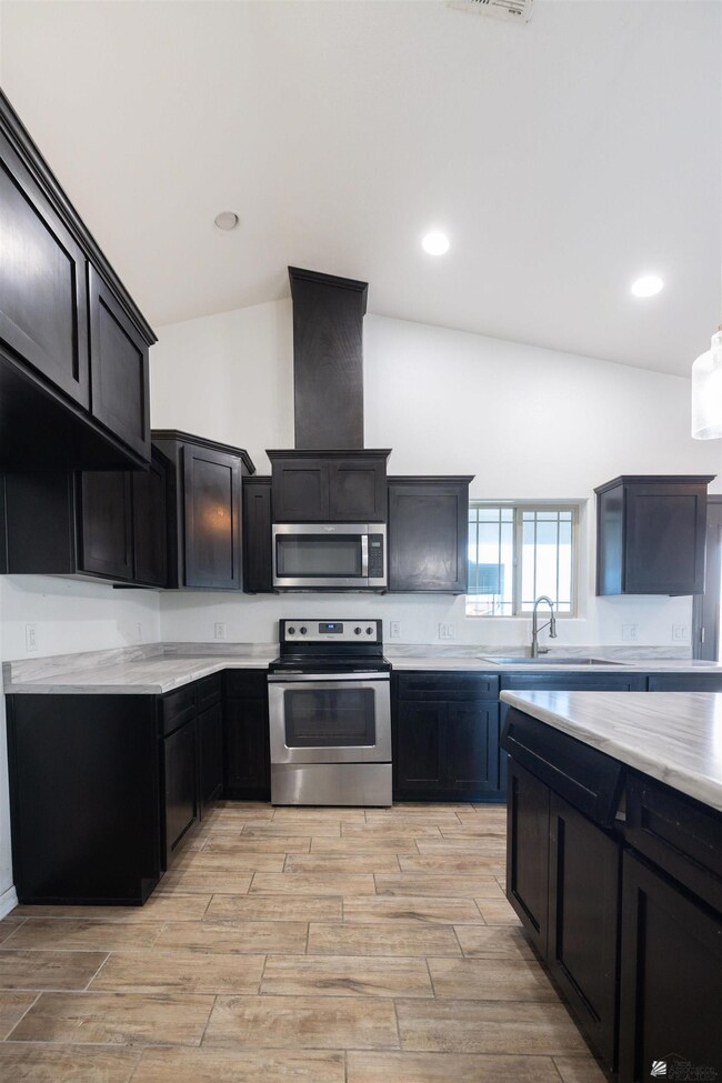 4040 E Udall Ln, San Luis, AZ 85349 - photo 5