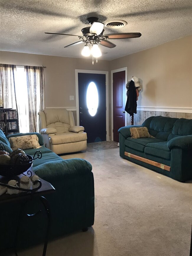 205 Plainview Dr, Alamogordo, NM 88310 - photo 2