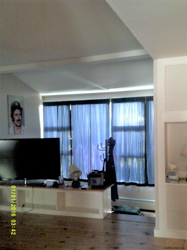 416 Madison Ave, Albany, NY 12210 - photo 7