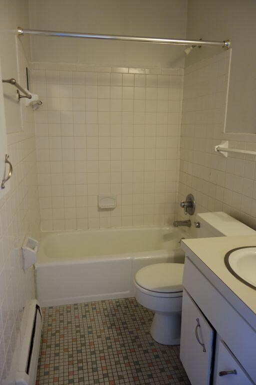 Cloman Way Bathroom
