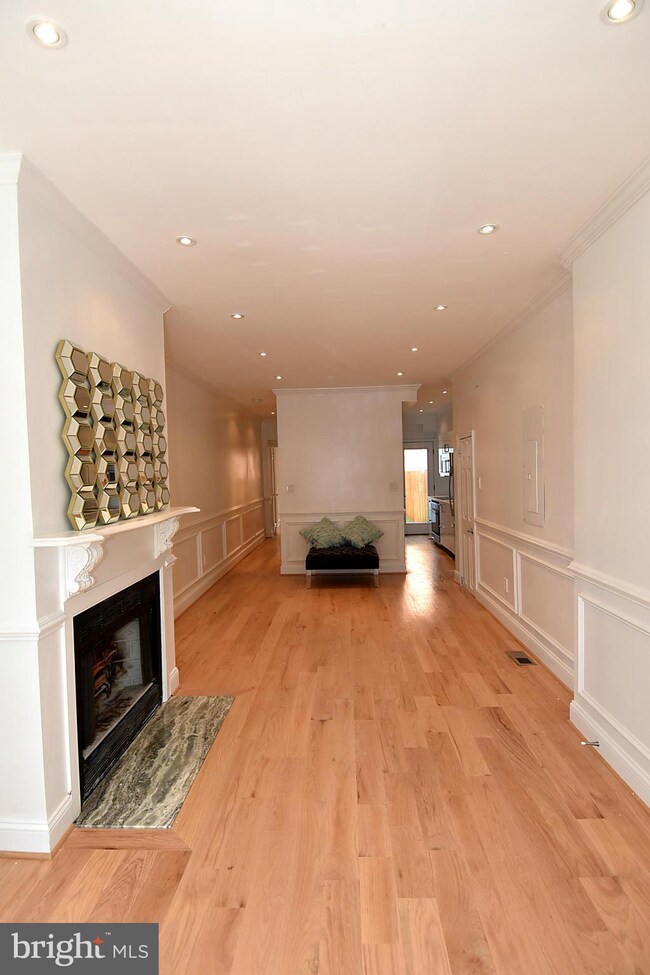 837 4th St NE unit 1, Washington, DC 20002 - photo 2