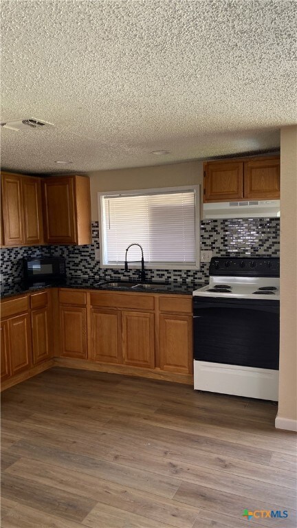 107 Salinas Rd unit 109, San Marcos, TX 78666 - photo 2