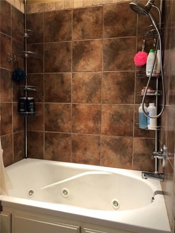 13 Linger Ln, Bella Vista, AR 72714 - photo 5