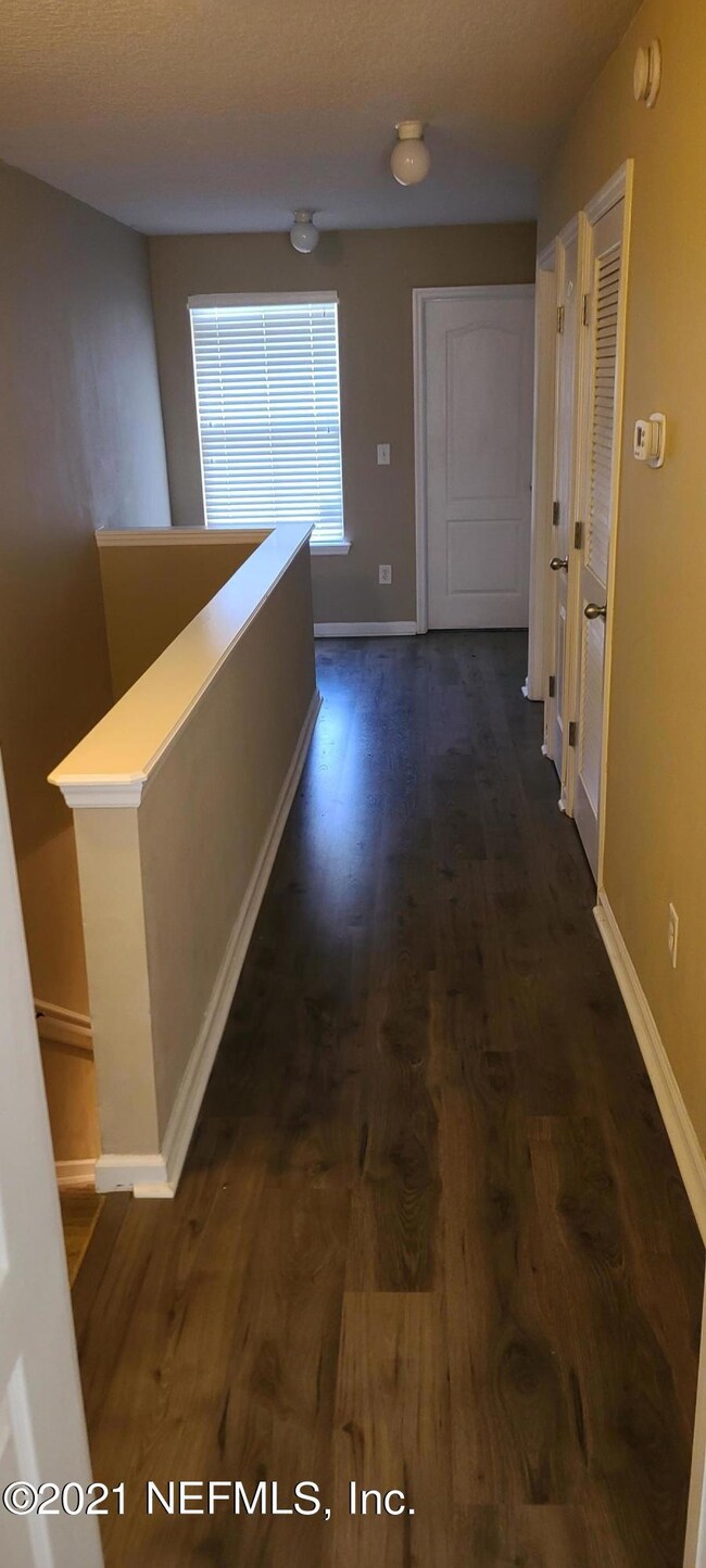 2298 Sunset Bluff Dr, Jacksonville, FL 32216 - photo 4