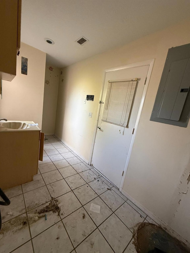 2361 SE 27th St, Okeechobee, FL 34974 - photo 3