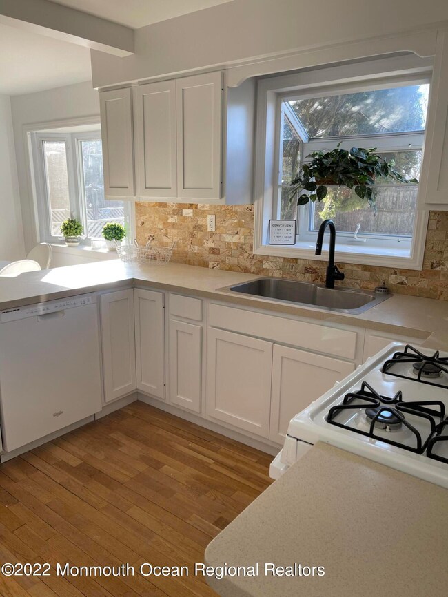 13628397-08ED-45B4-8191-AC4BCB256045