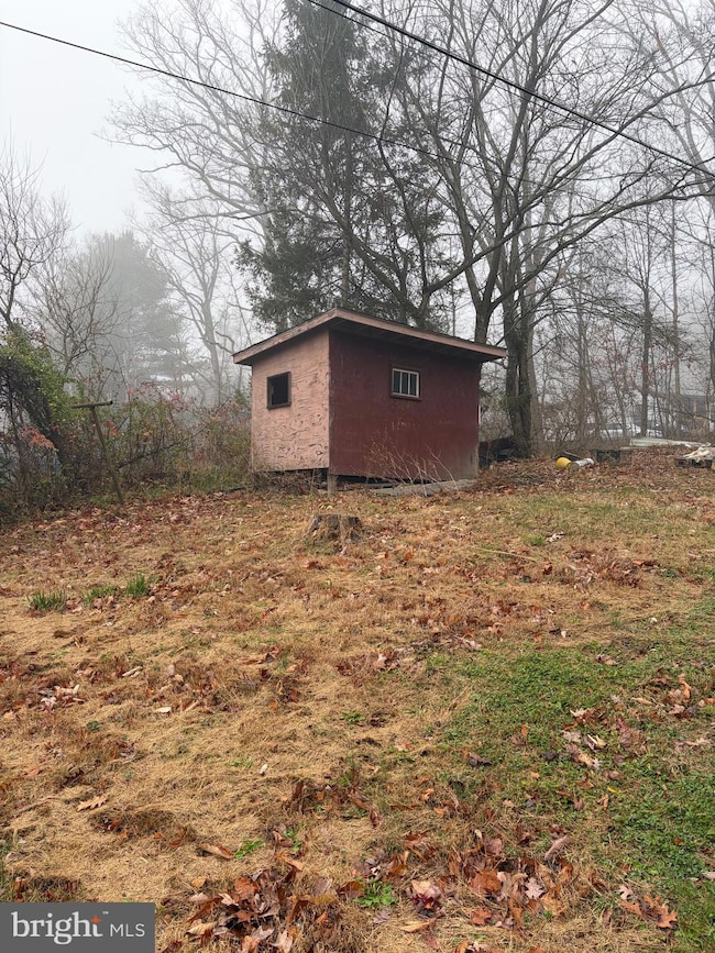 12413 Shadoe Hollow Rd NE, Cumberland, MD 21502 - photo 5