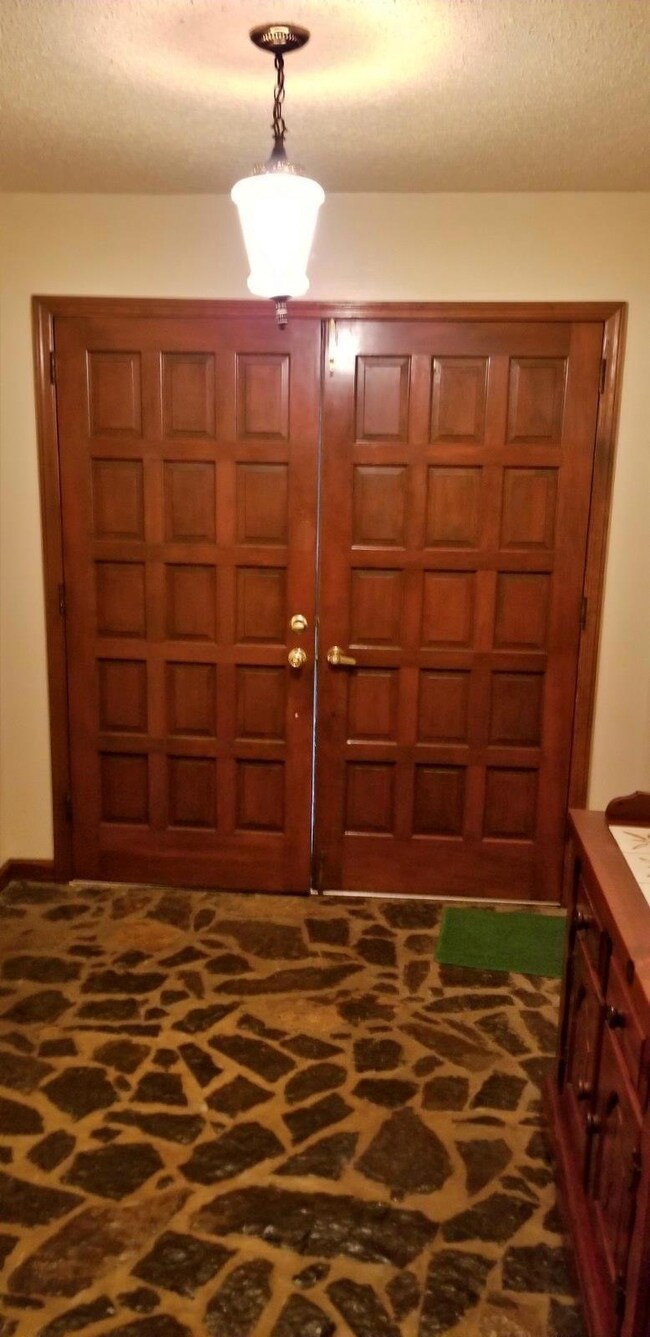 359 Horseshoe Bend Rd, Linden, TN 37096 - photo 6