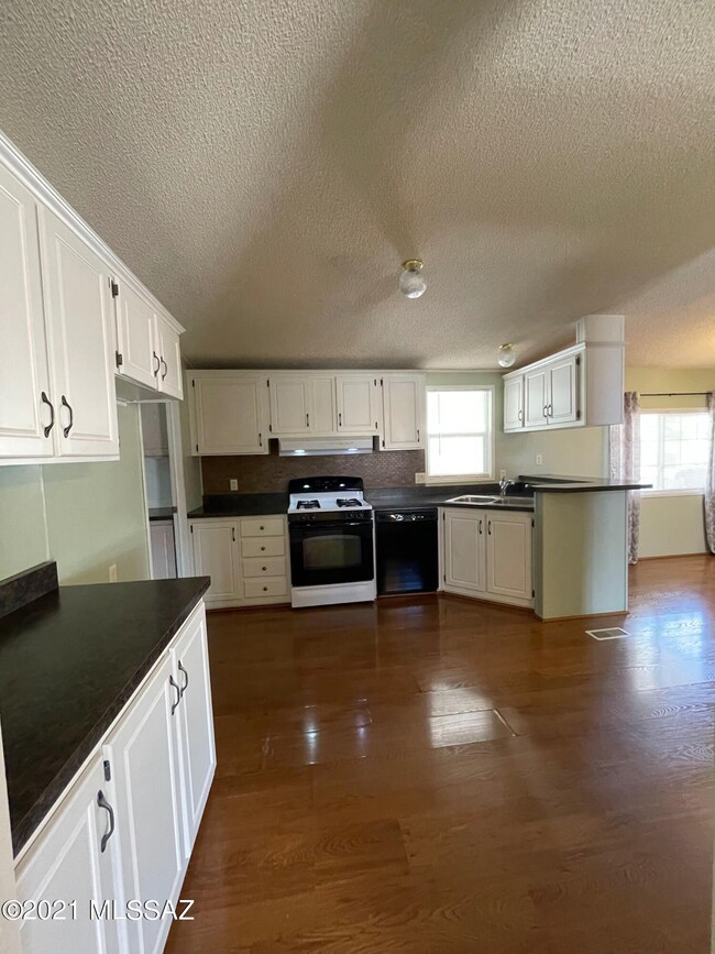 5064 S Palo Verde Club Ln, Tucson, AZ 85706 - photo 4