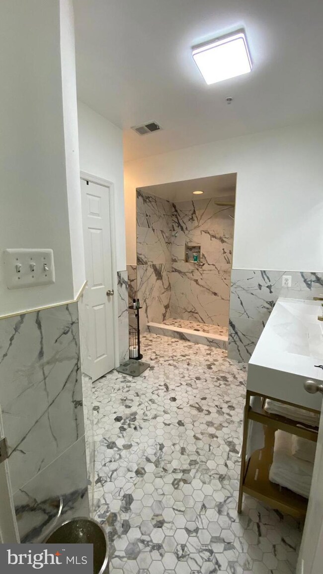 5644 Virginia Ln unit 41, Oxon Hill, MD 20745 - photo 6