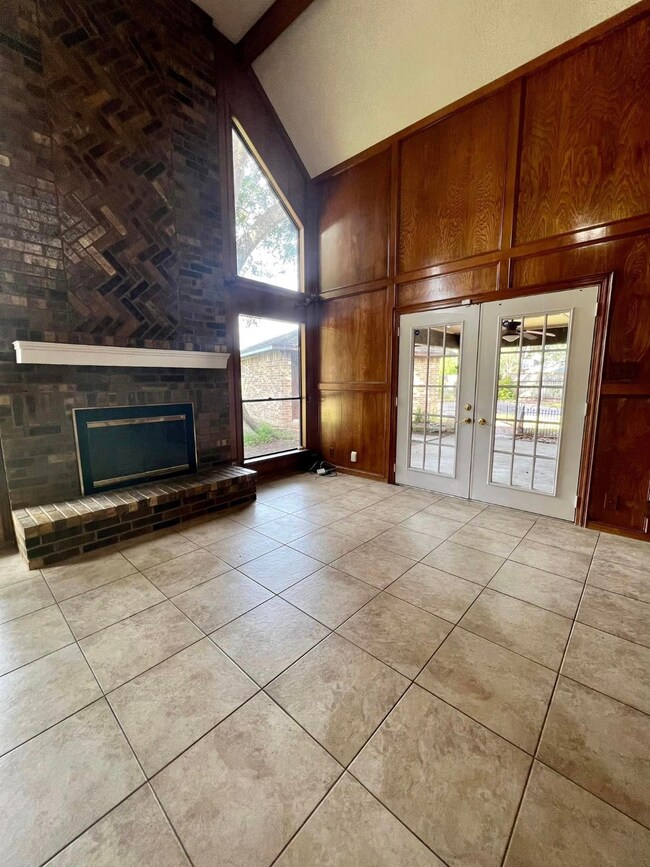 3 Inwood Cir, Bay City, TX 77414 - photo 6