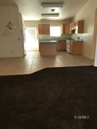 Living to kitchen