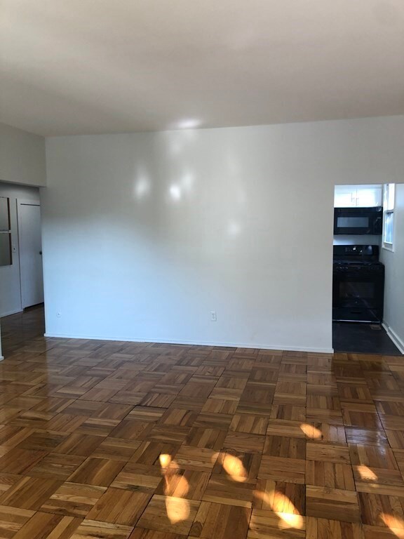 275 Walden St unit 3 R, Cambridge, MA 02138 - photo 3