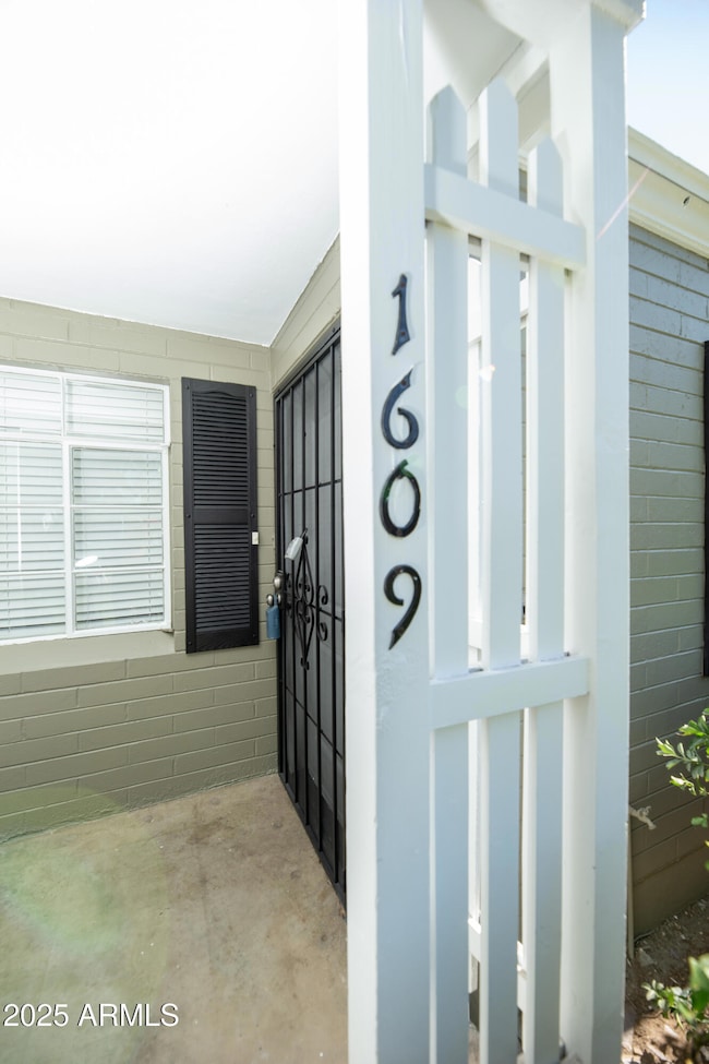 1609 W Lewis Ave, Phoenix, AZ 85007 - photo 4