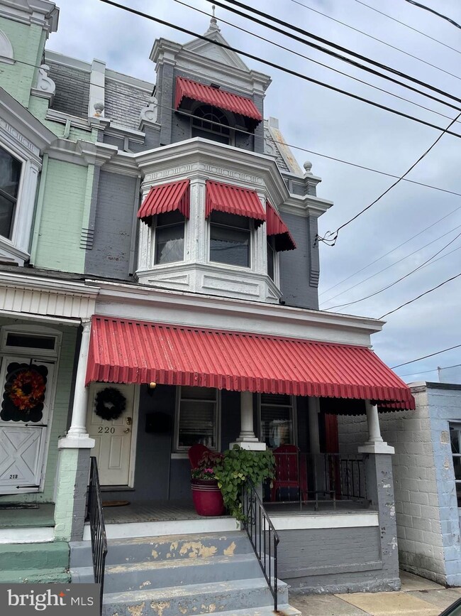 220 N Franklin St, Lancaster, PA 17602 - photo 2