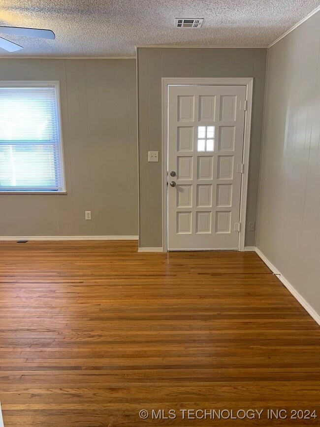 922 S Ash Ave, Broken Arrow, OK 74012 - photo 3