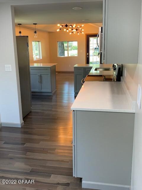 1008 S 10th St, Grand Forks, ND 58201 - photo 2