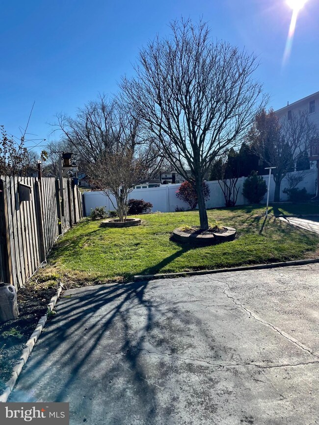 123 Eisenhower Dr, Boyertown, PA 19512 - photo 6