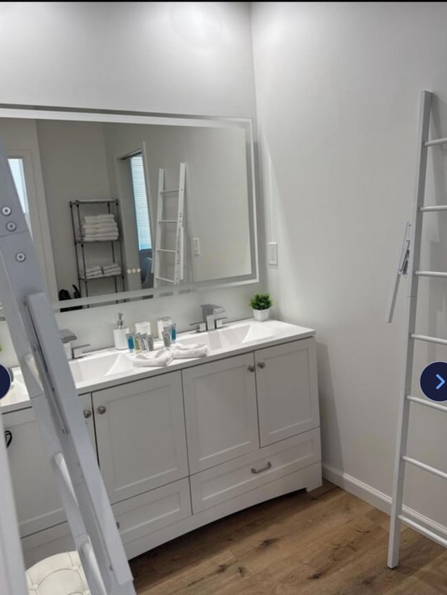 1013 Gardner St E, Wayzata, MN 55391 - photo 7