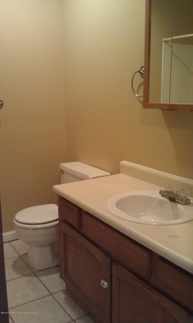 1046 E 7th St, Craig, CO 81625 - photo 2