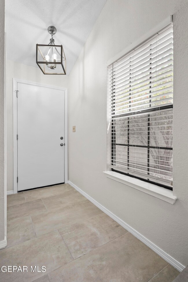 1763 Villa Santos Cir, El Paso, TX 79935 - photo 7