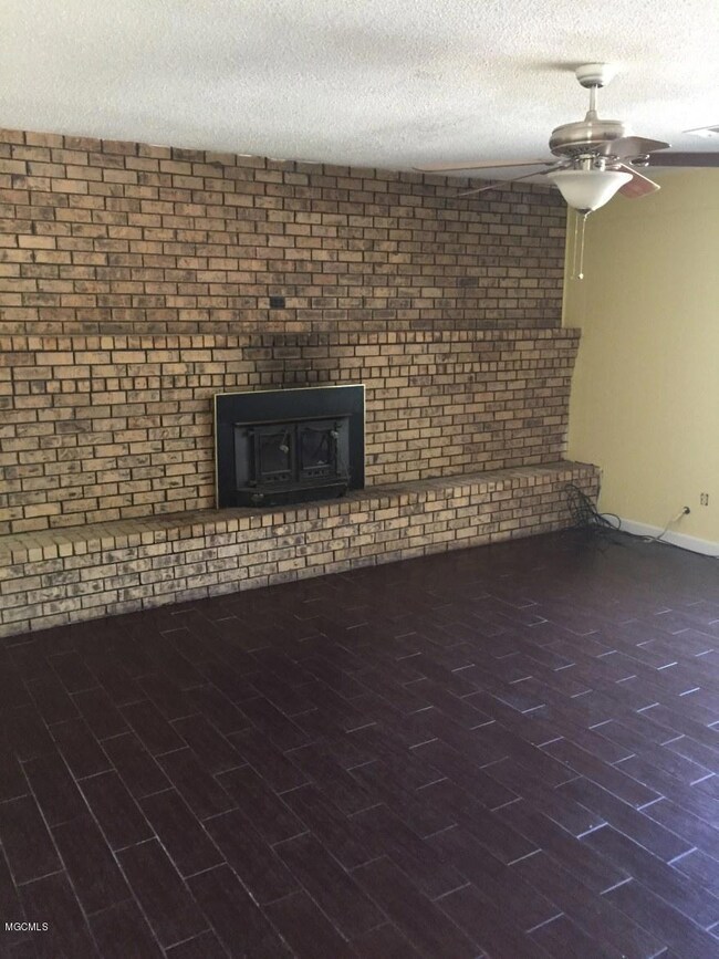 184 Rob Hunter Rd, Lucedale, MS 39452 - photo 3