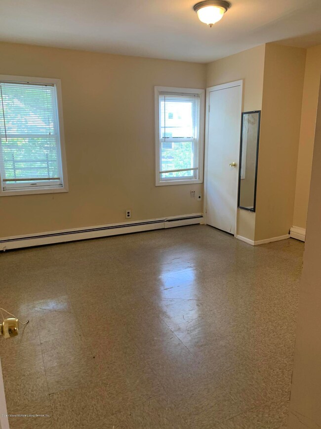 64 Tompkins St unit 2, Staten Island, NY 10304 - photo 5
