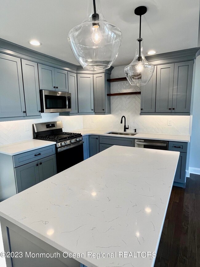 33 New Brunswick Ave, Matawan, NJ 07747 - photo 4