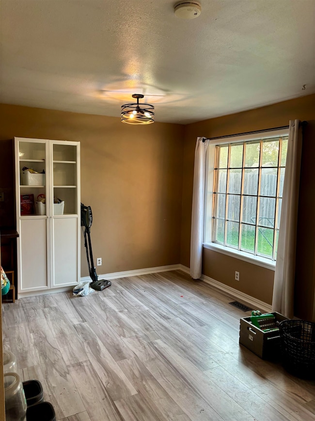 5510 Cedar Ridge Dr, Enid, OK 73703 - photo 6