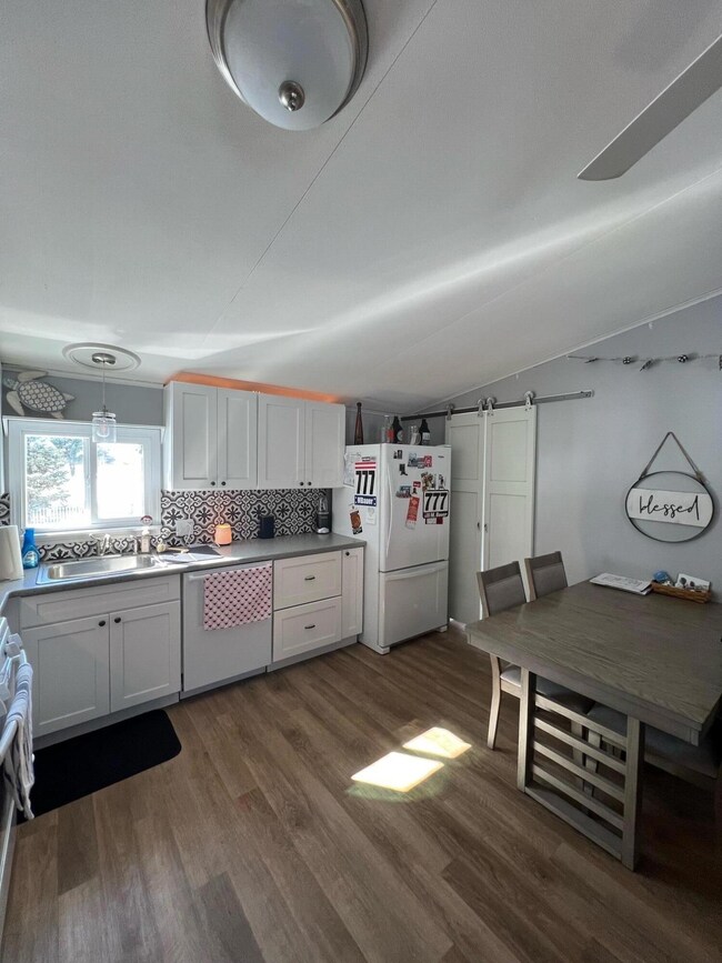 10702 Columbus Ave, Thornville, OH 43076 - photo 7