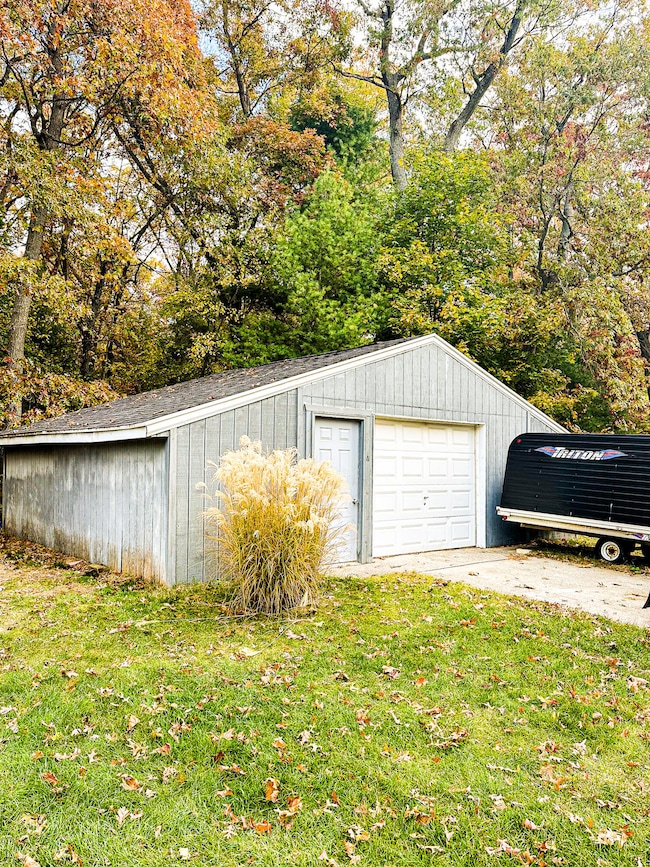 444 Grover Rd, Muskegon, MI 49442 - photo 4