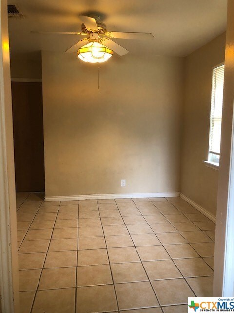 1910 Potter Dr, Copperas Cove, TX 76522 - photo 3