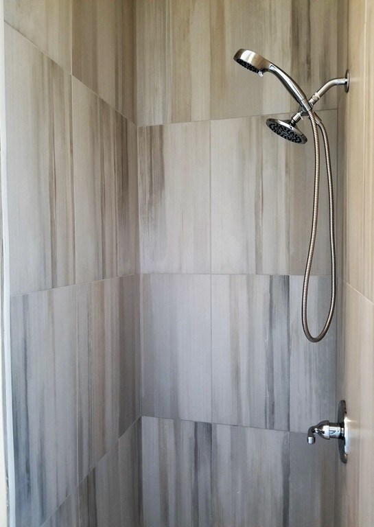 19 Merrick Ave, Springfield, MA 01109 - photo 5