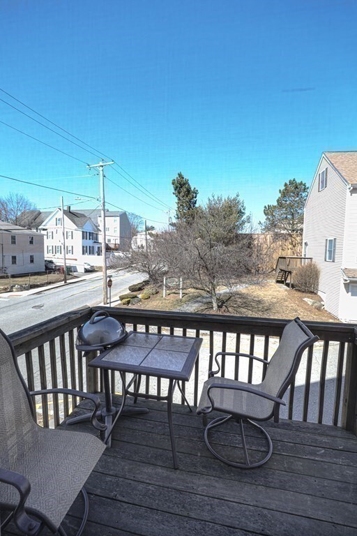 417 Hildreth St unit 1, Lowell, MA 01850 - photo 6