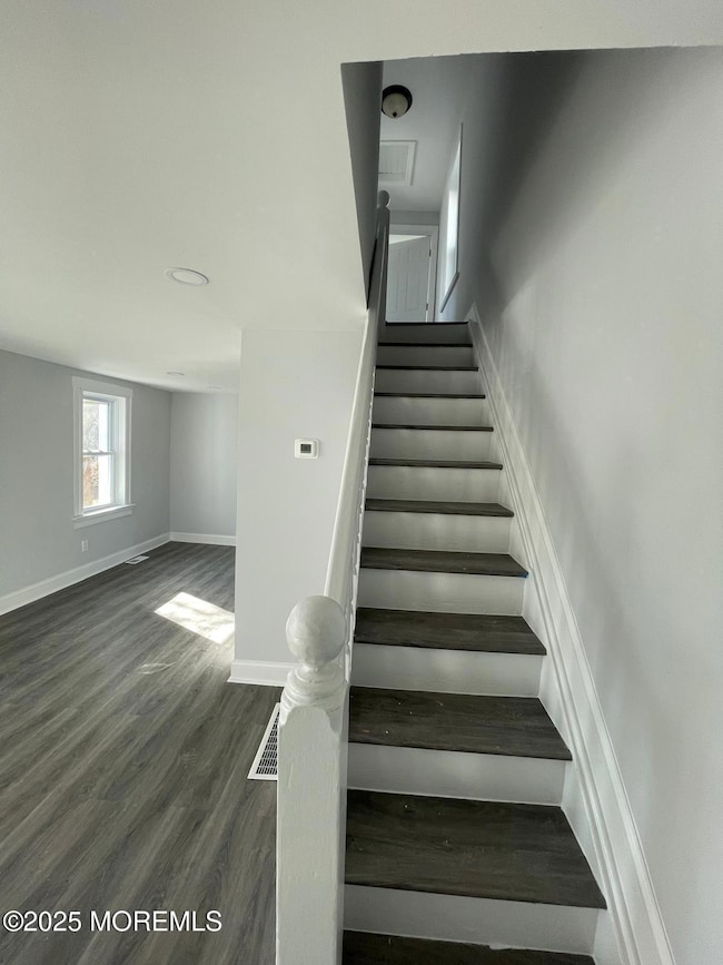 405 Myrtle Ave, Neptune, NJ 07753 - photo 3