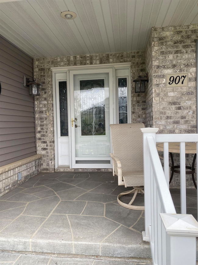 907 Blaine St unit DY, Dysart, IA 52224 - photo 3