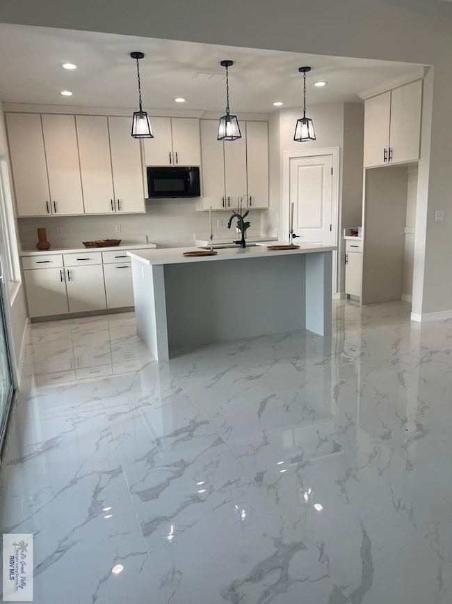 2692 Del Roble Ln unit 16, Brownsville, TX 78526 - photo 6