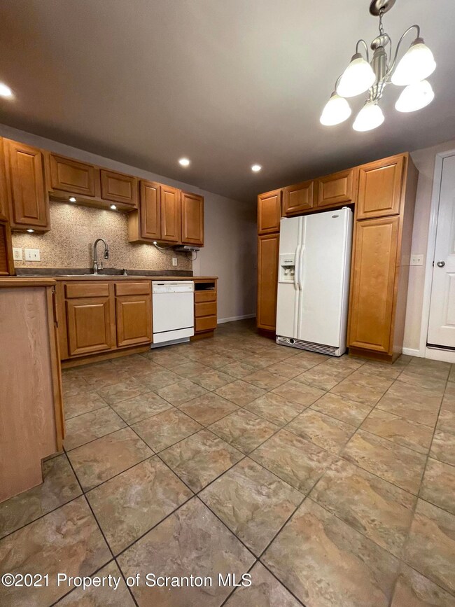 1746-1748 Wayne Ave, Scranton, PA 18508 - photo 7