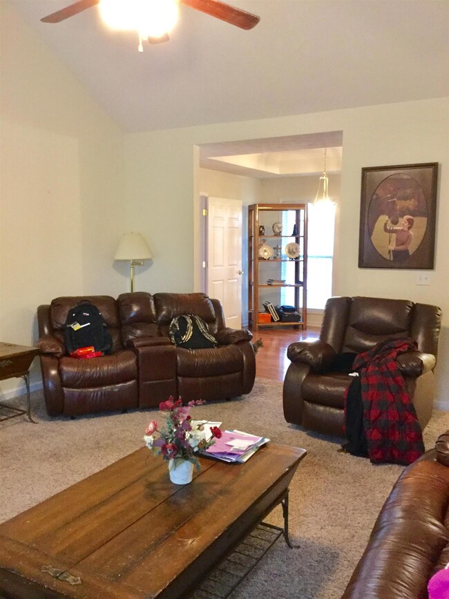 107 Oriole Cir, Shelbyville, TN 37160 - photo 4