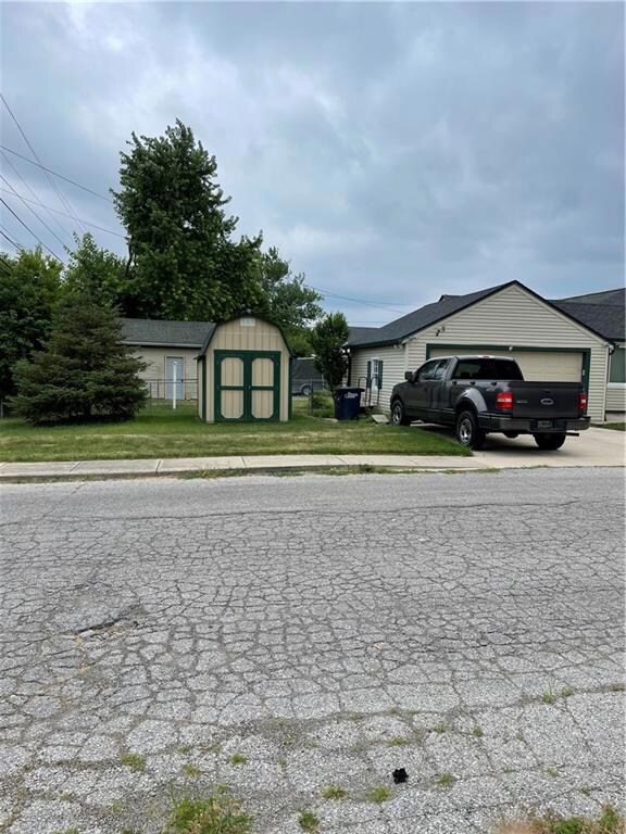 189 N 13th Ave, Beech Grove, IN 46107 - photo 3