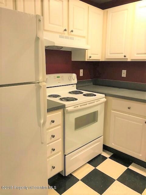 213 N Main Apt C Ave, Taylor, PA 18517 - photo 2