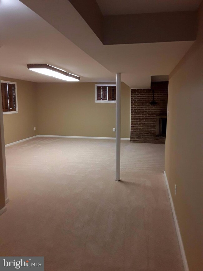 1903 Oakwood St, Temple Hills, MD 20748 - photo 5