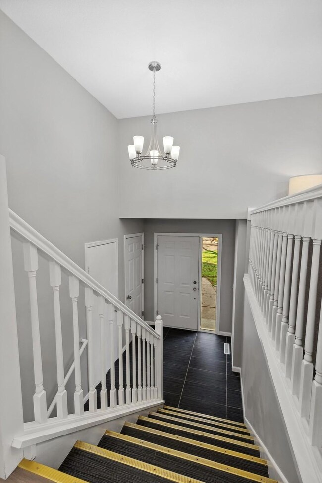 8121 Aldrich Ave S, Bloomington, MN 55420 - photo 2