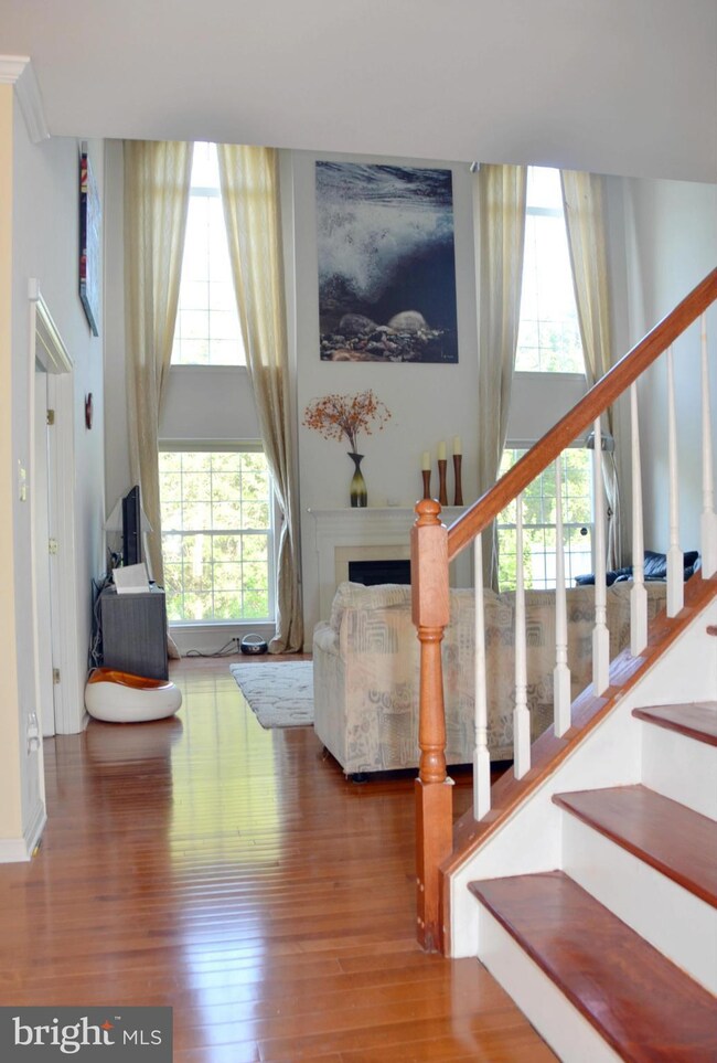 8497 Lanier Overlook Ct, Bristow, VA 20136 - photo 6