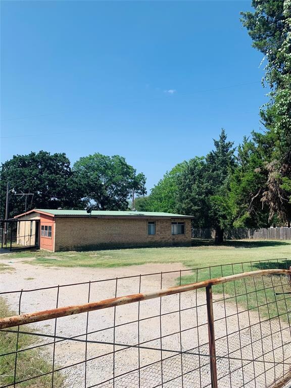 1010 E Reno Rd, Azle, TX 76020 - photo 3
