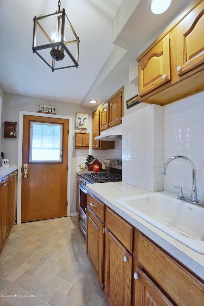 14 Pelton Ave, Staten Island, NY 10310 - photo 5