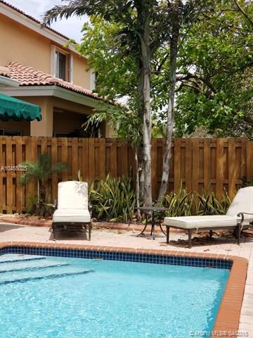 11002 NW 47th Terrace, Doral, FL 33178 - photo 4