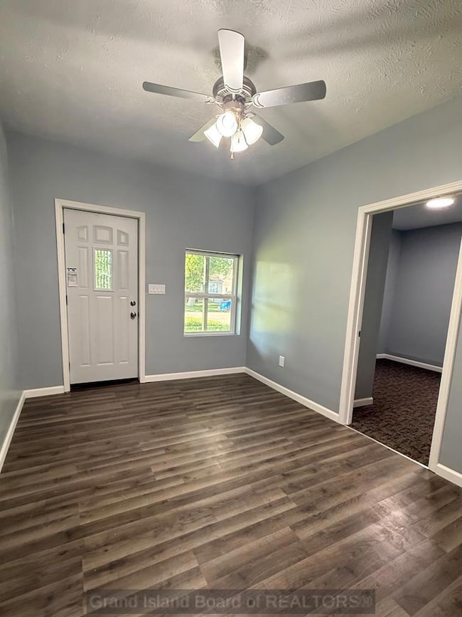 217 W 4th St, Hastings, NE 68901 - photo 5