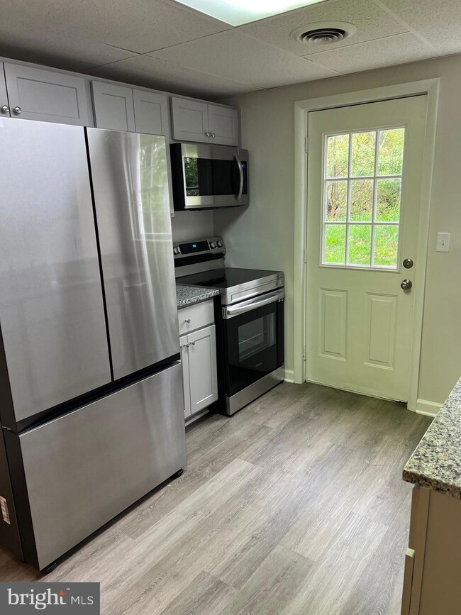 70 Briarwood Ln unit 2, Berkeley Springs, WV 25411 - photo 7