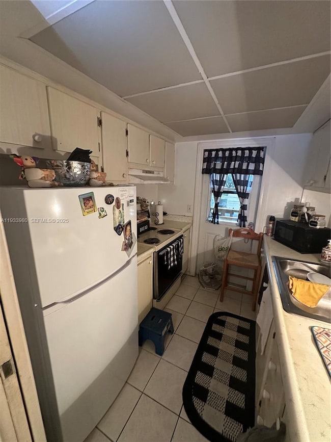 1050 E Sample Rd unit 208, Pompano Beach, FL 33064 - photo 3